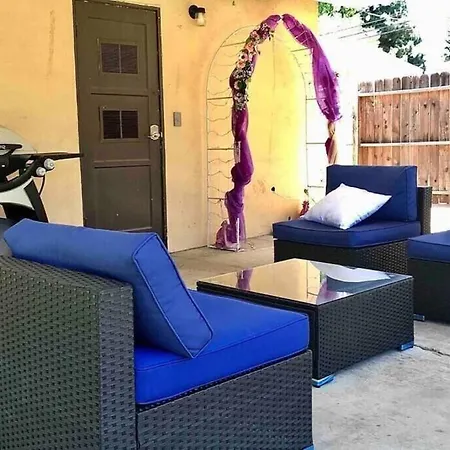 Pool Table A C Grill Out Netflix Bikes Yard Villa